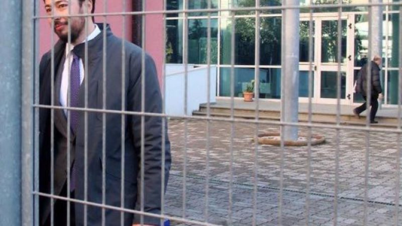 Balla-Shkëlzen Berishës: Si do i justifikosh milionat dhe fabrikën në Gërdec? Më mirë lerja SPAK-ut, se do mbetesh në tualet Balla-Shkëlzen Berishës: Si do i justifikosh milionat dhe fabrikën në Gërdec? Më mirë lerja SPAK-ut, se do mbetesh në tualet