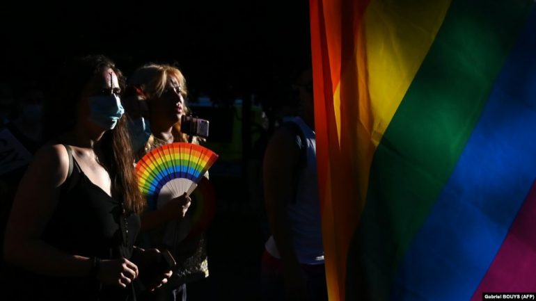 Votohet ligji, Mali i Zi njeh ligjërisht çiftet e komunitetit LGBT