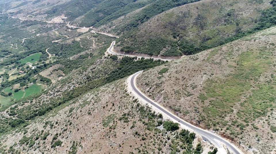 Rama ndan pamjet: Ua bën të lehtë të njihni një tjetër copë magjike Shqipërie.. Rama ndan pamjet: Ua bën të lehtë të njihni një tjetër copë magjike Shqipërie..