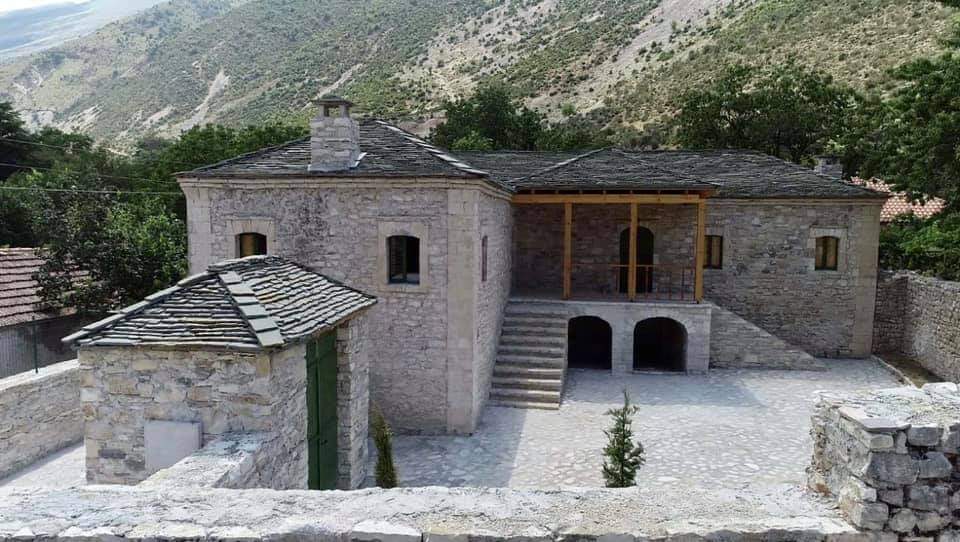 Rama ndan pamjet: Ua bën të lehtë të njihni një tjetër copë magjike Shqipërie..