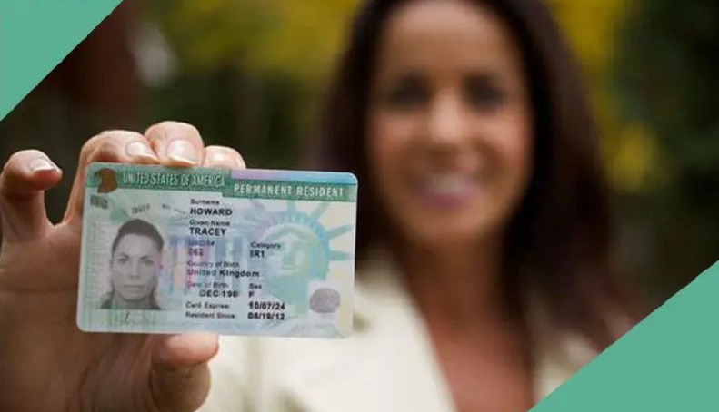 Fituesit e “Lotarisë Amerikane” ndjehen të mashtruar nga urdhëri i Donald Trump Fituesit e “Lotarisë Amerikane” ndjehen të mashtruar nga urdhëri i Donald Trump