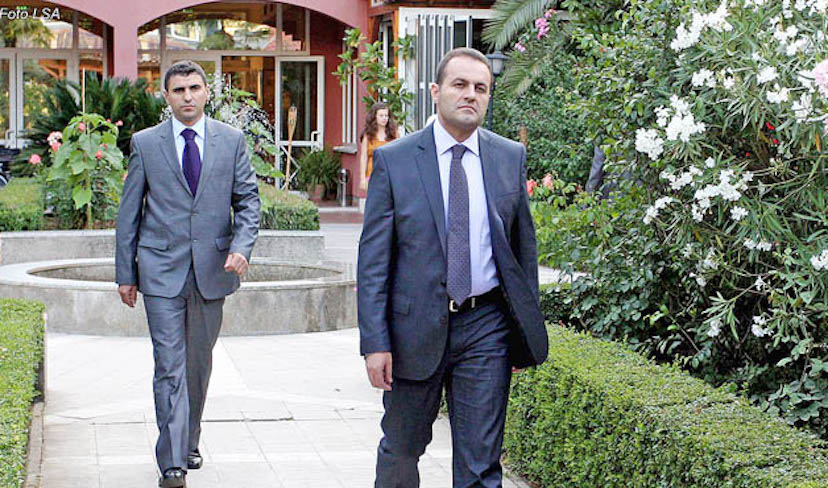 Pronat e dyshimta, shkollimi i fëmijëve dhe shpenzimet e gruas në SHBA, kjo është dosja e të pandehurit Adriatik Llalla në SPAK Pronat e dyshimta, shkollimi i fëmijëve dhe shpenzimet e gruas në SHBA, kjo është dosja e të pandehurit Adriatik Llalla në SPAK