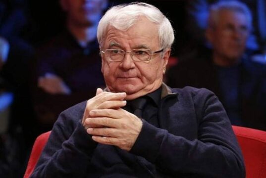 Paralajmërimi i fortë i Spartak Ngjelës: Çfarë do ndodhte me Shqipërinë nëse do kishte një l.uftë turko-greke në Ballkan Paralajmërimi i fortë i Spartak Ngjelës: Çfarë do ndodhte me Shqipërinë nëse do kishte një l.uftë turko-greke në Ballkan