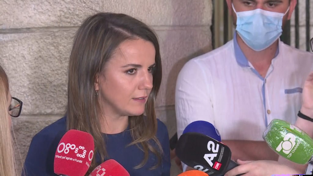 Listat e hapura, Rudina Hajdari pas takimit me Ramën: Kemi presion nga jashtë, por nuk tërhiqemi