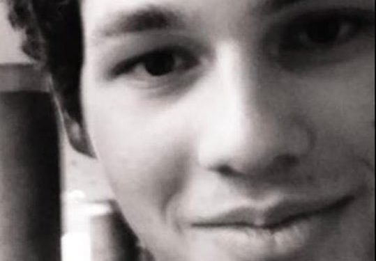 25 vjetët e buzëqeshjes së Atjonit 25 vjetët e buzëqeshjes së Atjonit