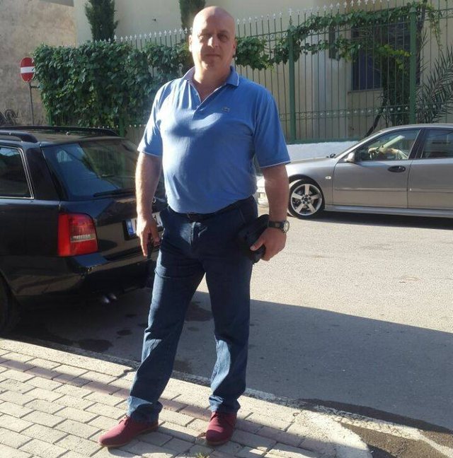 “Ça ishte kjo gjëmë, më thuaj që nuk është e vërtetë”, gazetarja shqiptare humbet papritur bashkëshortin, një ndër socialistët organizues të njësisë numër 4 në Tiranë “Ça ishte kjo gjëmë, më thuaj që nuk është e vërtetë”, gazetarja shqiptare humbet papritur bashkëshortin, një ndër socialistët organizues të njësisë numër 4 në Tiranë