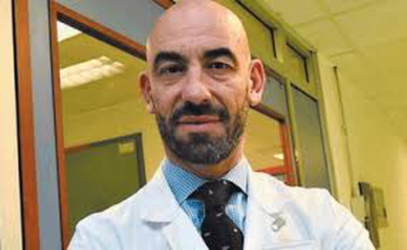 Doktori i famshëm italian deklaron se Covid-19 e ka humbur fuqinë dhe pacientët e tanishëm nuk kanë krahasim me periudhën mars-prill Doktori i famshëm italian deklaron se Covid-19 e ka humbur fuqinë dhe pacientët e tanishëm nuk kanë krahasim me periudhën mars-prill