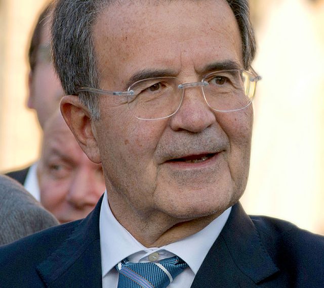 Romano Prodi: Të gjitha arsyet pse Italia duhet të shohë nga Shqipëria Romano Prodi: Të gjitha arsyet pse Italia duhet të shohë nga Shqipëria