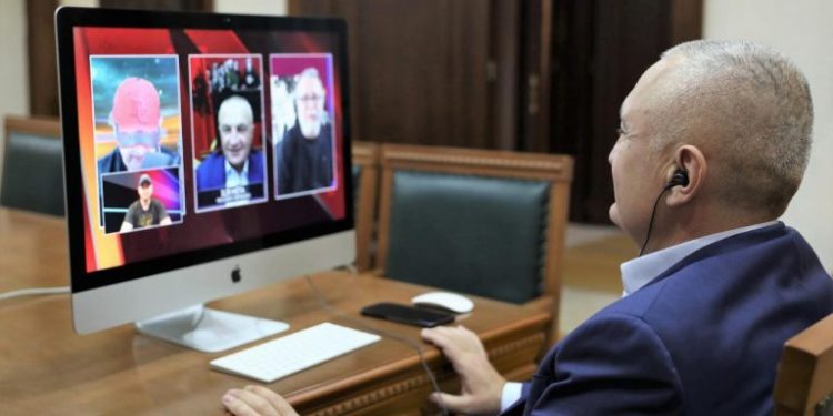 Ilir Meta, si “qytetari dixhital” Ilir Meta, si “qytetari dixhital”