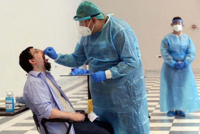 Në Greqi, vala e dytë e koronavirusit Në Greqi, vala e dytë e koronavirusit