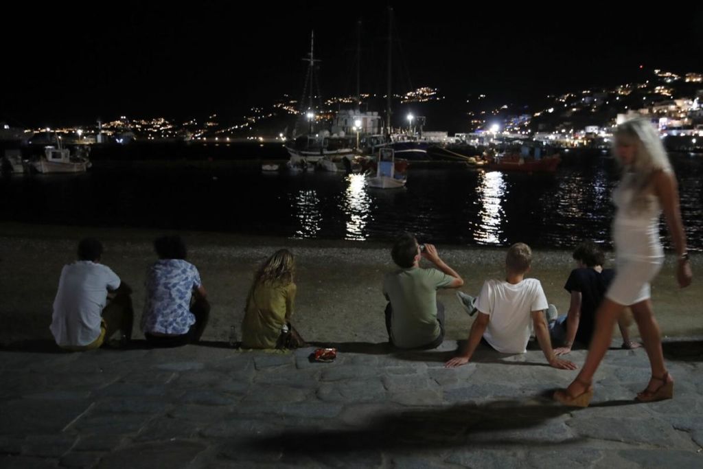 Prag lufte me Ankaranë, por grekët preferojnë Turqinë për pushime: Tërbohen mediat e Athinës Prag lufte me Ankaranë, por grekët preferojnë Turqinë për pushime: Tërbohen mediat e Athinës