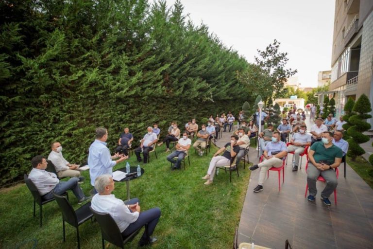 Hapja e listave tashmë është fakt, humbësit duhet të heqin dorë nga ndërtimi i alibive dhe bllofeve Hapja e listave tashmë është fakt, humbësit duhet të heqin dorë nga ndërtimi i alibive dhe bllofeve