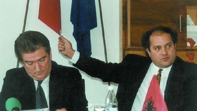 Avokati i Izet Haxhisë: Ka vdekur dita kur Berisha refuzonte të dëshmonte në gjyq! Tani do të vijë me polici, ja çfarë do ndodhë në seancën e 2 tetorit