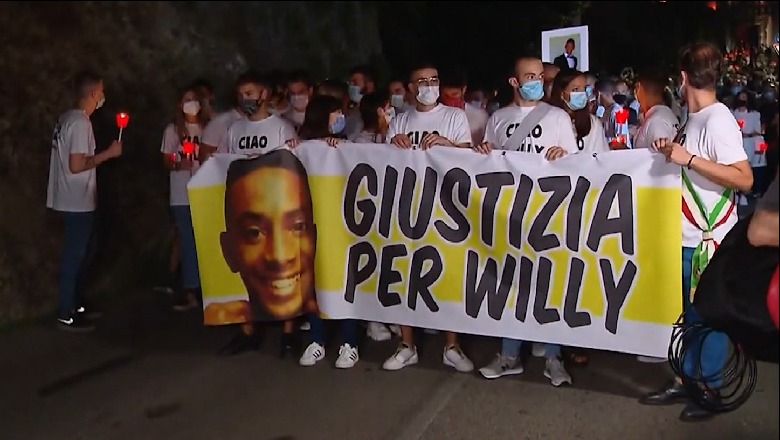 Italia i jep lamtumirën 21-vjeçarit/ Conte: A do t’u themi fëmijëve tanë të kthejnë kokën? Italia i jep lamtumirën 21-vjeçarit/ Conte: A do t’u themi fëmijëve tanë të kthejnë kokën?