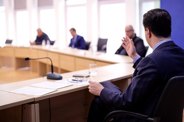 Gjiknuri i refuzoi kërkesën për mbledhjen e Këshillit Politik, Opozita e Bashkuar reagon menjëherë