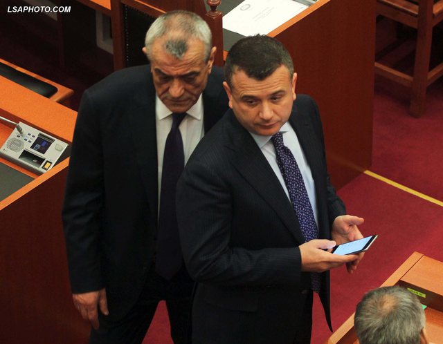 Deputeti i opozitës thirrje të fortë kryetarit të parlamentit: Të mos humbasim kohë për … Ruçi e mbështet. Ja porosia e prerë që dërgon për Ballën Deputeti i opozitës thirrje të fortë kryetarit të parlamentit: Të mos humbasim kohë për … Ruçi e mbështet. Ja porosia e prerë që dërgon për Ballën