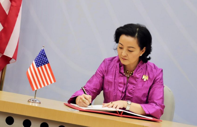 Befason aleati i Bashës: Jemi të zhgënjyer nga ambasadorja Yuri Kim, ajo nuk ka respektuar marrëveshjen e … Befason aleati i Bashës: Jemi të zhgënjyer nga ambasadorja Yuri Kim, ajo nuk ka respektuar marrëveshjen e …
