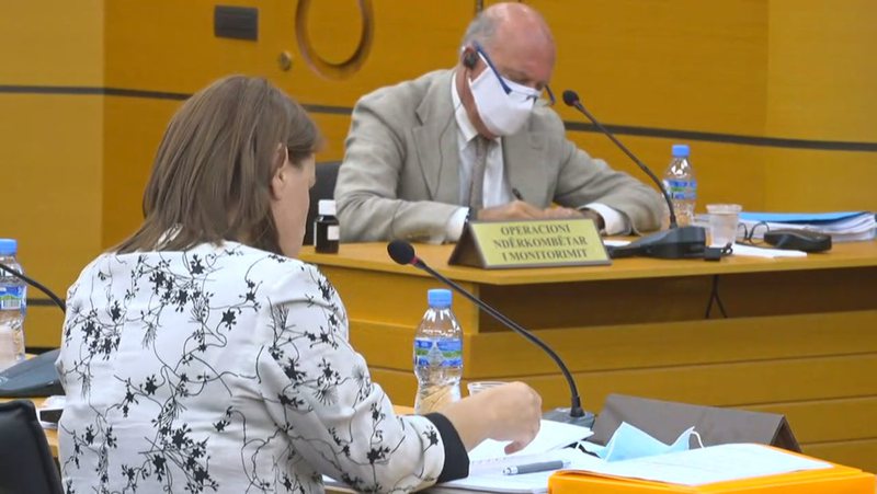 KPA rrëzon Donika Prelën, do gjykohet nga Ina Rama: Komisioneri Publik tregon arsyet se përse duhet të shkarkohet KPA rrëzon Donika Prelën, do gjykohet nga Ina Rama: Komisioneri Publik tregon arsyet se përse duhet të shkarkohet