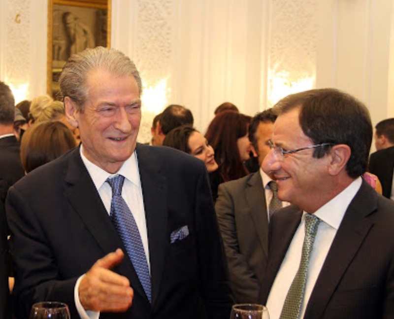 Ndizet “lufta”! Berisha sulmon Genc Rulin pas kërkesës që i bëri të largohej nga politika: I vendosur deri në vdekje për të lehur përjetë në Parlament