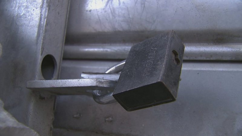 Më i ashpër se i marsit, izolimi i ri në këtë shtet zgjatet deri në nëntor, vendimi i qeverisë pas 8 orësh diskutime të forta hyn në fuqi nesër Më i ashpër se i marsit, izolimi i ri në këtë shtet zgjatet deri në nëntor, vendimi i qeverisë pas 8 orësh diskutime të forta hyn në fuqi nesër