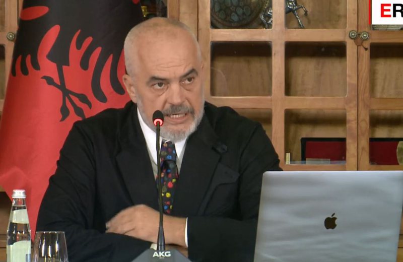 “Gjuha e forcës, e shantazhit nuk funksionon me mua”! Rama del me paralajmërimin e fortë: Këta kujtojnë se mund të luajnë topash me qeverinë! “Gjuha e forcës, e shantazhit nuk funksionon me mua”! Rama del me paralajmërimin e fortë: Këta kujtojnë se mund të luajnë topash me qeverinë!