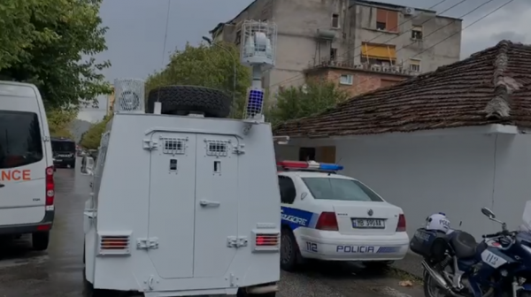 Zhurma të shtënash, ulërima, dhe panik! Ekzekutohet nga RENEA 71-vjeçari në Elbasan