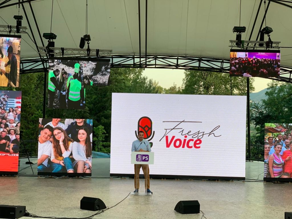 Veliaj, ironi me Berishën: Në PD diskutohet akoma, a do fusin në Parlament një plak 80-vjeçar. Kur PS është e fortë, edhe Shqipëria është e fortë Veliaj, ironi me Berishën: Në PD diskutohet akoma, a do fusin në Parlament një plak 80-vjeçar. Kur PS është e fortë, edhe Shqipëria është e fortë