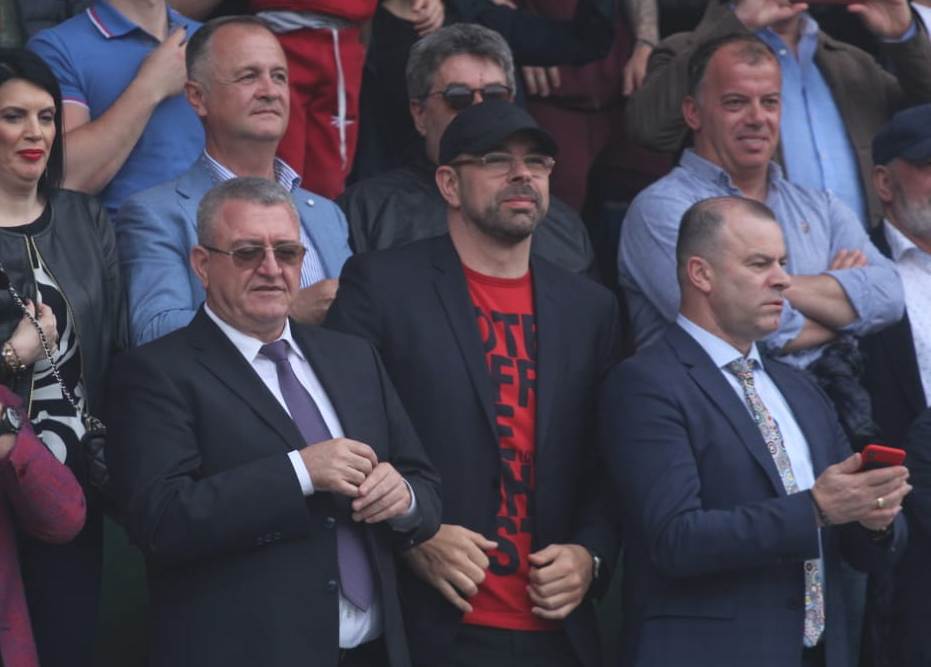 Armand Duka justifikon bojkotin e futbollit, zbulon pagën e vëllait të kryeministrit