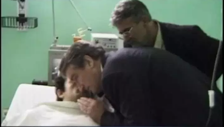 Ish-truproja i Azem Hajdarit i arratisur nga Shqipëria: Haklajt erdhën atë natë për Saliun. Prova, në kasetën që ai regjistroi në spital Ish-truproja i Azem Hajdarit i arratisur nga Shqipëria: Haklajt erdhën atë natë për Saliun. Prova, në kasetën që ai regjistroi në spital