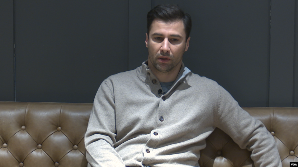 Lorik Cana analizon “dorëzimin pa kushte” të Shqipërisë: Sakrifikuam në Bjellorusi, dje morëm “kolpo” Lorik Cana analizon “dorëzimin pa kushte” të Shqipërisë: Sakrifikuam në Bjellorusi, dje morëm “kolpo”