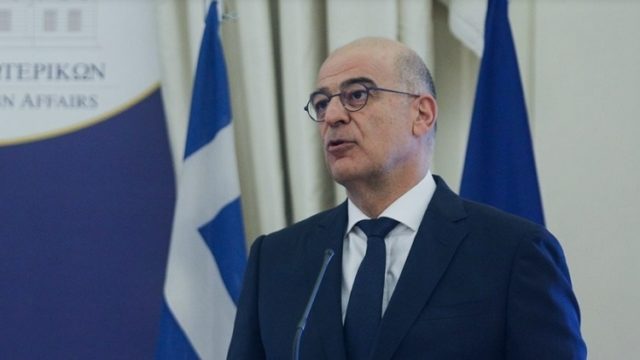 Kufiri detar/ “Po shqyrtojmë veprimet e duhura për shtrirje me 12 milje në Jon”, ministri i Jashtëm grek: E drejtë ekskluzive, s’kushtëzohet nga palët e treta