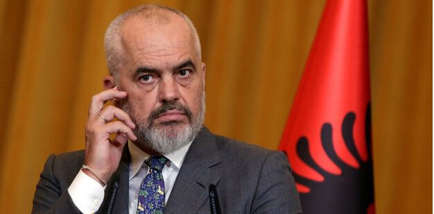 Rrotacioni: Sa përqind duhet të bjerë PS-ja që të humbë mandatin?! Rrotacioni: Sa përqind duhet të bjerë PS-ja që të humbë mandatin?!