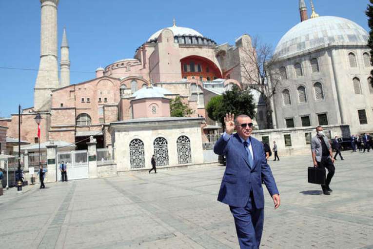 Erdogan i kujton luftën Greqisë dhe Francës: Turqit janë gati, ja virtyti i tyre! Erdogan i kujton luftën Greqisë dhe Francës: Turqit janë gati, ja virtyti i tyre!