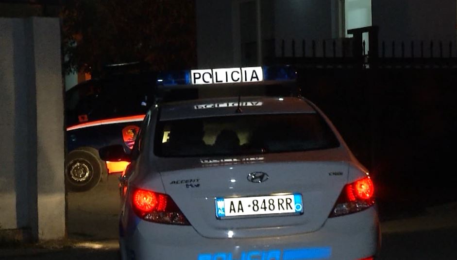 E rëndë në Pogradec! Fëmija i paushqyer për 24 orë gjendet pranë trupit të pajetë të nënës