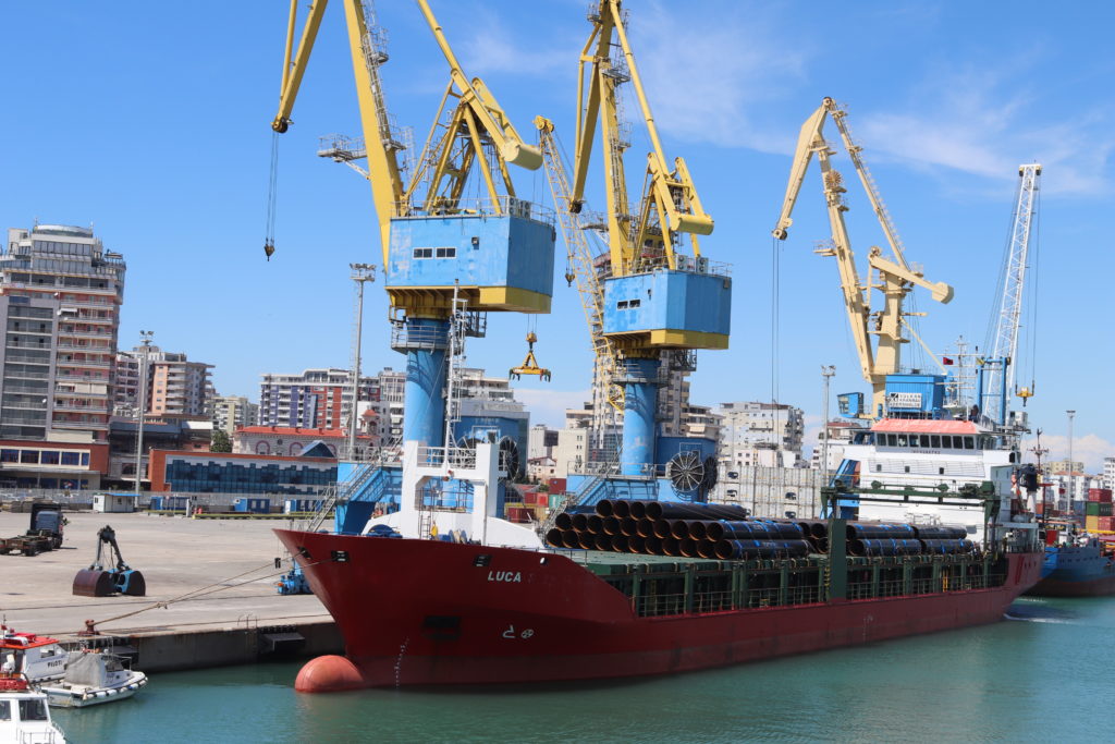 Prishja e kontratës së terminalit të kontenierëve në portin Durrës, “Kurum” i kërkon në arbitrazh Shqipërisë 100 mln euro Prishja e kontratës së terminalit të kontenierëve në portin Durrës, “Kurum” i kërkon në arbitrazh Shqipërisë 100 mln euro