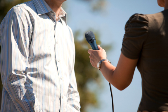 Reporterët e rinj: Nuk jemi kazan, jemi të mirëinformuar por … linja editoriale na detyron! Reporterët e rinj: Nuk jemi kazan, jemi të mirëinformuar por … linja editoriale na detyron!