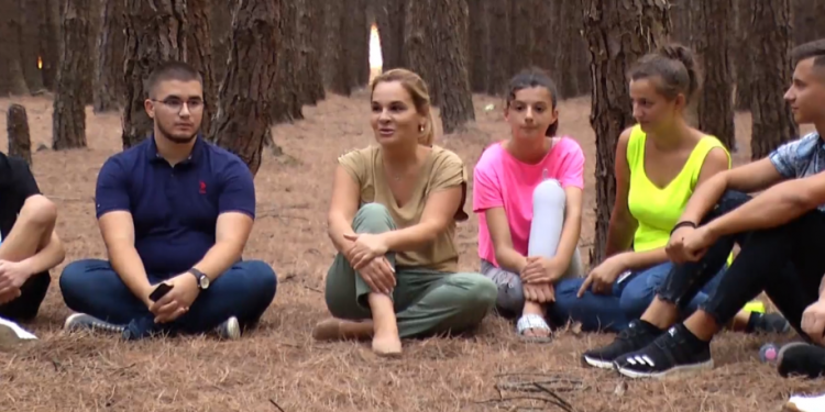 Pas Lalzit i “vë syrin” pyllit të Semanit, Kryemadhi: Ta pastrojmë që kampet e LRI mos t’i bëjmë në Jalë! LSI, e etur për të rinj Pas Lalzit i “vë syrin” pyllit të Semanit, Kryemadhi: Ta pastrojmë që kampet e LRI mos t’i bëjmë në Jalë! LSI, e etur për të rinj