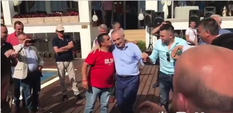 Meta përfshihet në “fushatën e Durrësit”: Ky qytet është mbërthyer nga dara e abuzimeve bashkiake