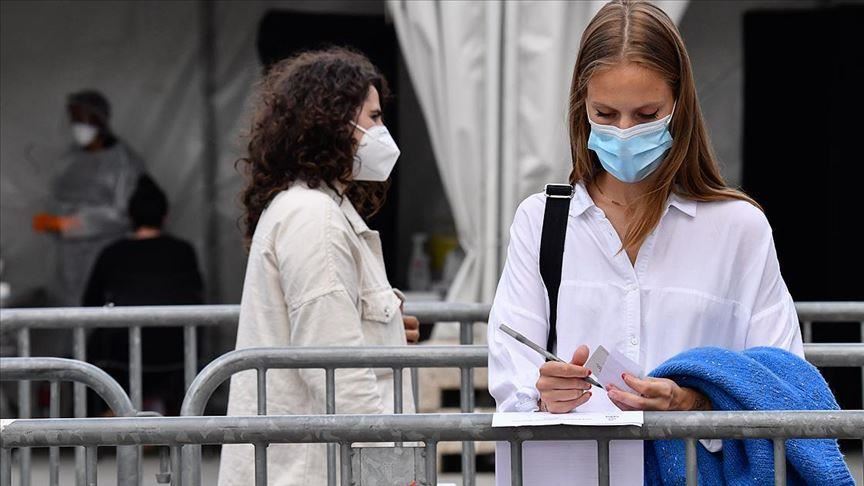 Numri i rasteve me COVID-19 në mbarë botën tejkalon 27 milionë