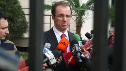 Ilir Meta i implikuar në zhdukjen e Eduard Belegut, pasuritë i ka kaluar në emër të shoferëve të tij dhe Monikës