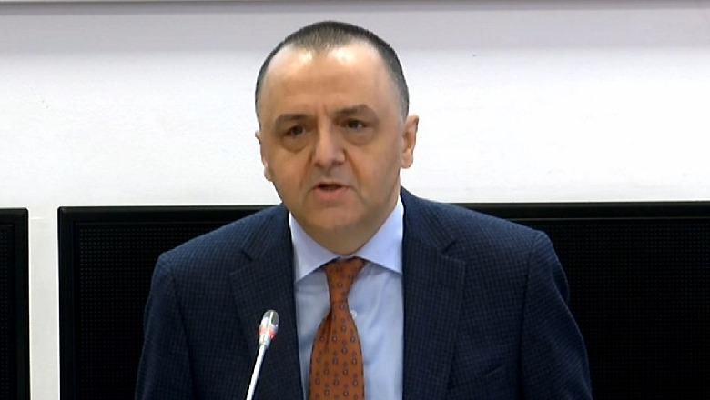 Shërohet Artan Lame: Jep shifrat e punonjësve të prekur nga COVID dhe ka “dy fjalë” për ta Shërohet Artan Lame: Jep shifrat e punonjësve të prekur nga COVID dhe ka “dy fjalë” për ta