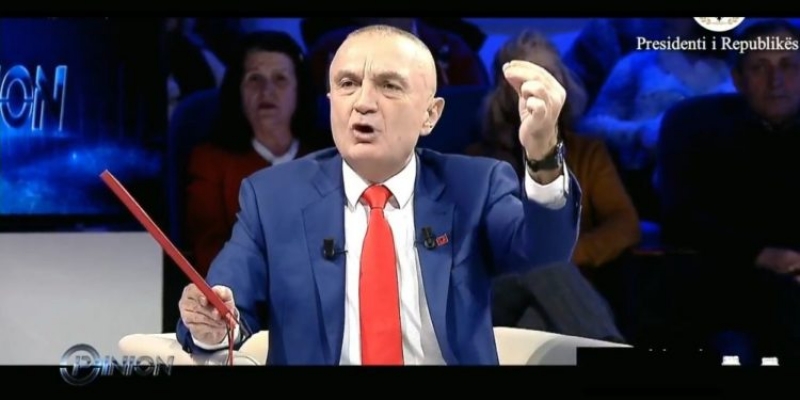Çfarë po e shqetëson Ilirin që ka “rrëshkitur”?! Meta përmend armët në emision: S’më intereson as LSI as PD, po shihni se ku është katandisur… Çfarë po e shqetëson Ilirin që ka “rrëshkitur”?! Meta përmend armët në emision: S’më intereson as LSI as PD, po shihni se ku është katandisur…