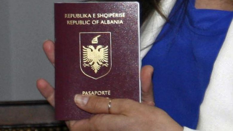 Emrat specifikë të skandalit: Meta dha 382 shtetësi për hir të ‘interesit kombëtar’, paraqiti si ‘heronj’ zyrtarë e biznesmenë të Kosovës të dënuar e akuzuar për vrasje, mashtrime, vjedhje dhe falsifikime Emrat specifikë të skandalit: Meta dha 382 shtetësi për hir të ‘interesit kombëtar’, paraqiti si ‘heronj’ zyrtarë e biznesmenë të Kosovës të dënuar e akuzuar për vrasje, mashtrime, vjedhje dhe falsifikime