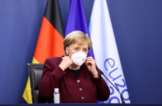 “Jemi në fazën më kritike të Covid-19”! Merkel thirrje të FORTË qytetarëve, lëshon paralajmirimin: Ju lutem hiqni dorë nga çdo udhëtim! (Video)