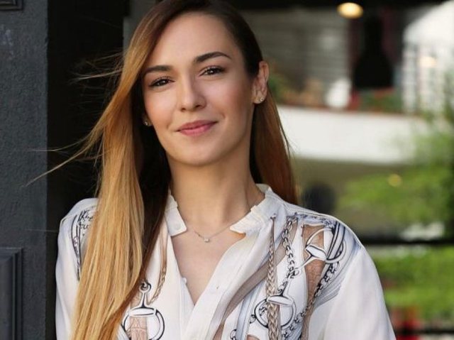 “Shkarravina që bëjnë si moderatore”! Ori Nebijaj bën reagimin e papritur, sulmon hapur koleget e saj