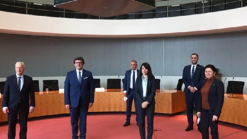 Delegacioni i SPAK në Berlin, Ministria e Jashtme jep detaje nga takimi i tyre, reforma në drejtësi ka qenë në thelb të diskutimit Delegacioni i SPAK në Berlin, Ministria e Jashtme jep detaje nga takimi i tyre, reforma në drejtësi ka qenë në thelb të diskutimit