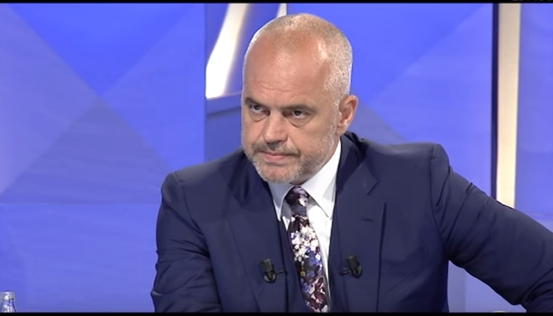 “Me cica apo me mice, kjo është çështje personale”, Rama përplaset ashpër me gazetaren “Me cica apo me mice, kjo është çështje personale”, Rama përplaset ashpër me gazetaren