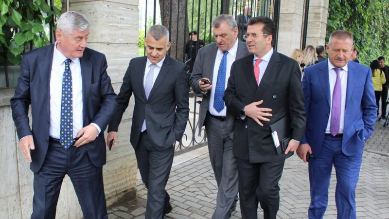 Ndryshimi i formulës së koalicioneve, aleatët e Lulzim Bashës: Do të hyjmë në një listë me PD dhe jo me LSI