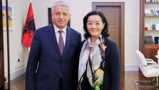 Akuzat e PD për listat e zgjedhësve, Kim takohet me Lleshajn: Sqarim publik i Ministrit për transparencën dhe ndërgjegjësimin e publikut kundër keqinformimit