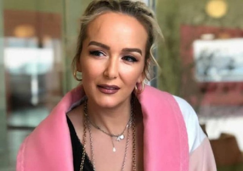 Aktorja shqiptare tregon momentet e vështira, pasi u diagnostikua me tumor në kokë: “Mami do v.desësh?” Aktorja shqiptare tregon momentet e vështira, pasi u diagnostikua me tumor në kokë: “Mami do v.desësh?”